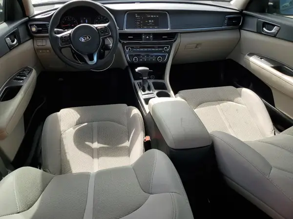 5XXGT4L32JG266820 2018 KIA OPTIMA - Image 8