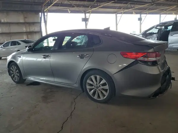 5XXGT4L32JG267840 2018 KIA OPTIMA - Image 2