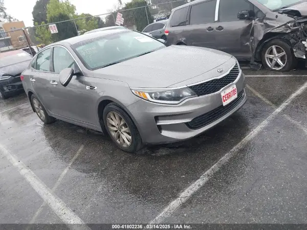 5XXGT4L32JG269135 2018 KIA OPTIMA - Image 1