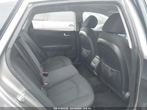 5XXGT4L32JG269135 2018 KIA OPTIMA - Image 8
