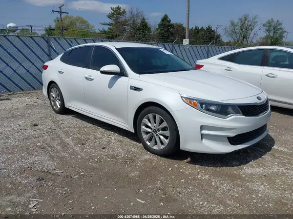 5XXGT4L32JG269295 2018 KIA OPTIMA - Image 1