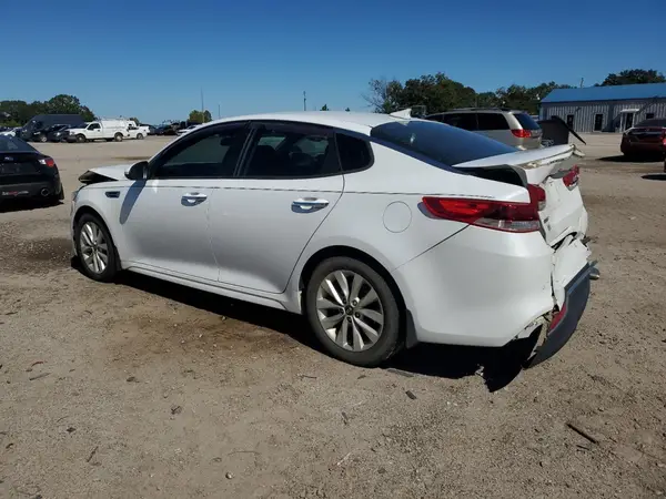 5XXGT4L32JG271404 2018 KIA OPTIMA - Image 2