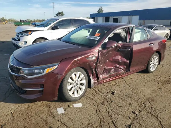 5XXGT4L32JG272391 2018 KIA OPTIMA - Image 1