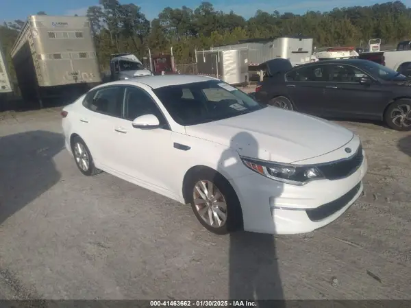 5XXGT4L32JG273573 2018 KIA OPTIMA - Image 1
