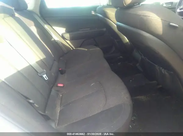 5XXGT4L32JG273573 2018 KIA OPTIMA - Image 8
