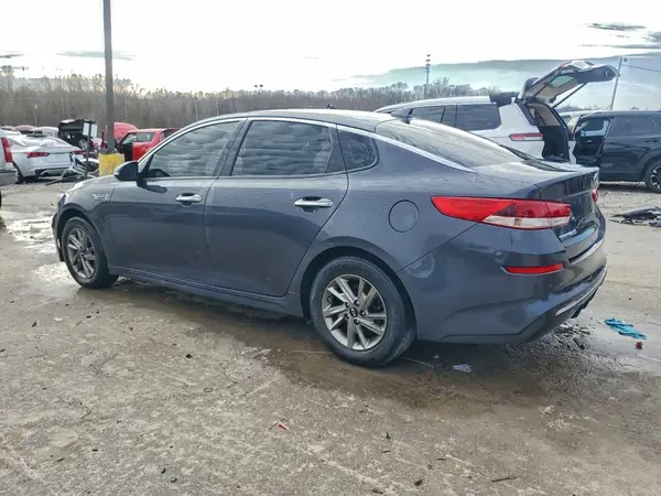 5XXGT4L32KG277351 2019 KIA OPTIMA - Image 2
