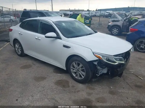 5XXGT4L32KG281528 2019 KIA OPTIMA - Image 1
