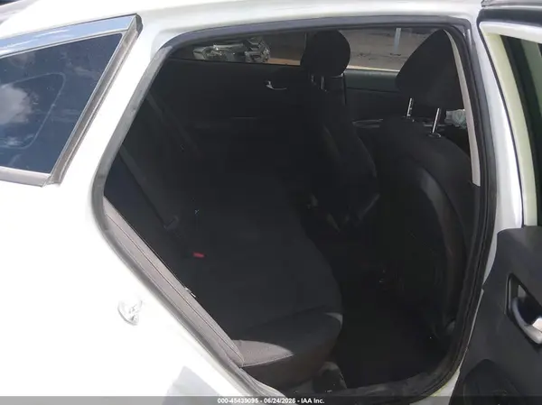 5XXGT4L32KG283084 2019 KIA OPTIMA - Image 8