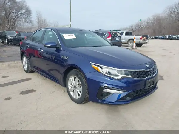 5XXGT4L32KG283294 2019 KIA OPTIMA - Image 1
