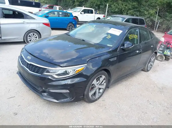 5XXGT4L32KG283554 2019 KIA OPTIMA - Image 2