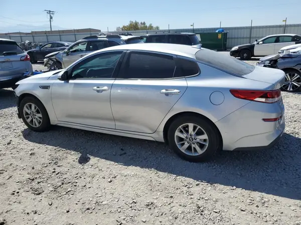 5XXGT4L32KG284204 2019 KIA OPTIMA - Image 2