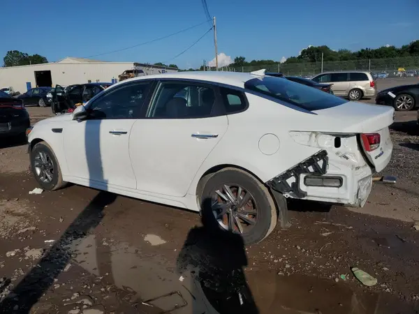 5XXGT4L32KG285773 2019 KIA OPTIMA - Image 2