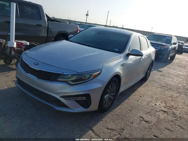 5XXGT4L32KG291038 2019 KIA OPTIMA - Image 2