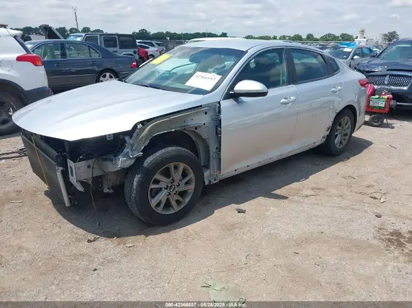 5XXGT4L32KG291055 2019 KIA OPTIMA - Image 2
