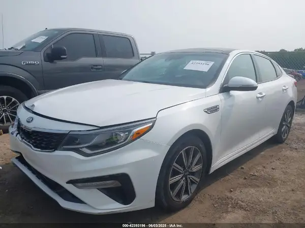 5XXGT4L32KG294411 2019 KIA OPTIMA - Image 2