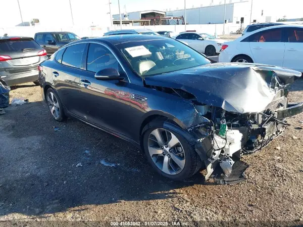 5XXGT4L32KG295056 2019 KIA OPTIMA - Image 1