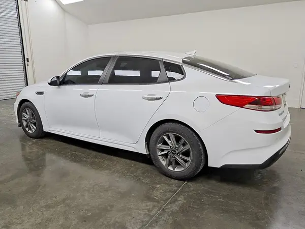 5XXGT4L32KG297888 2019 KIA OPTIMA - Image 2