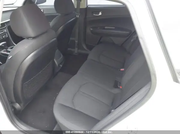 5XXGT4L32KG298569 2019 KIA OPTIMA - Image 8