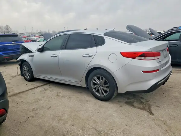 5XXGT4L32KG300370 2019 KIA OPTIMA - Image 2