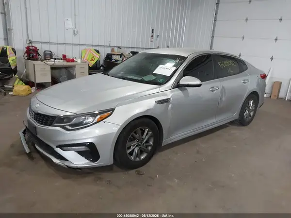 5XXGT4L32KG307948 2019 KIA OPTIMA - Image 2