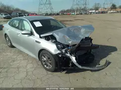 5XXGT4L32KG308856 2019 KIA OPTIMA
