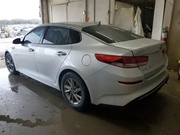 5XXGT4L32KG311451 2019 KIA OPTIMA - Image 2
