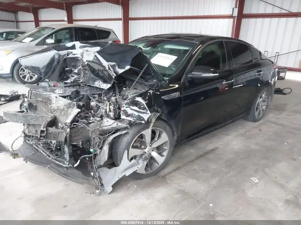 5XXGT4L32KG311711 2019 KIA OPTIMA - Image 2