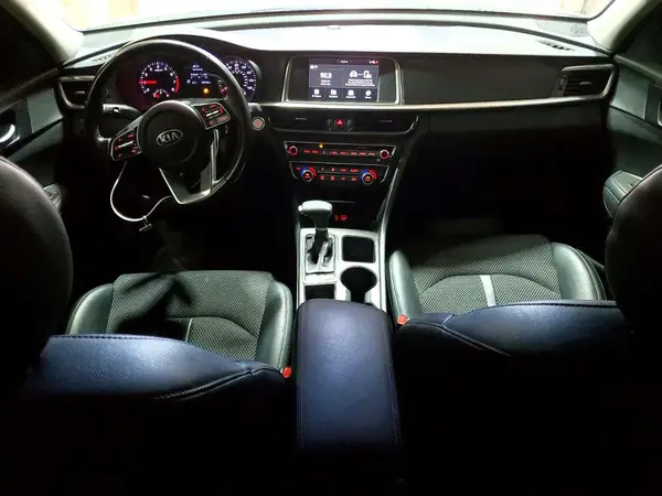 5XXGT4L32KG315645 2019 KIA OPTIMA - Image 8