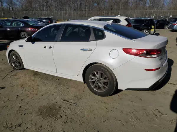 5XXGT4L32KG316052 2019 KIA OPTIMA - Image 2