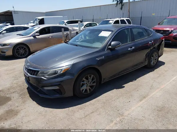 5XXGT4L32KG318254 2019 KIA OPTIMA - Image 2
