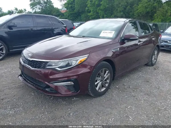 5XXGT4L32KG318366 2019 KIA OPTIMA - Image 2