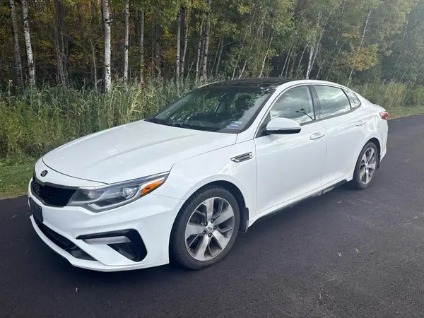5XXGT4L32KG322255 2019 KIA OPTIMA - Image 2