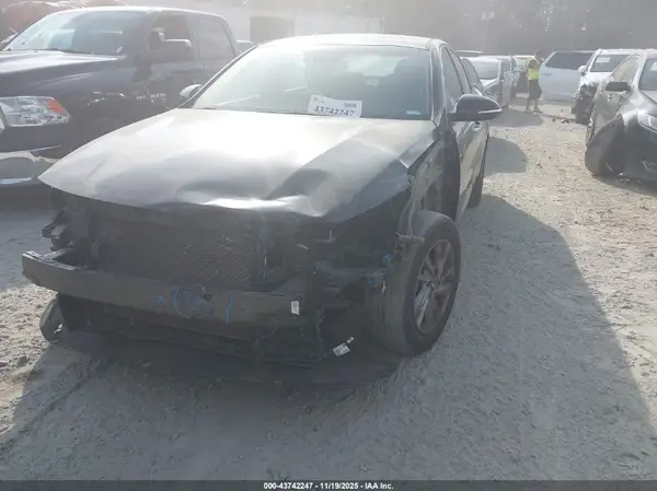 5XXGT4L32KG326631 2019 KIA OPTIMA - Image 2