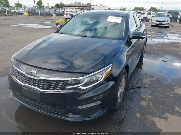 5XXGT4L32KG326838 2019 KIA OPTIMA - Image 2