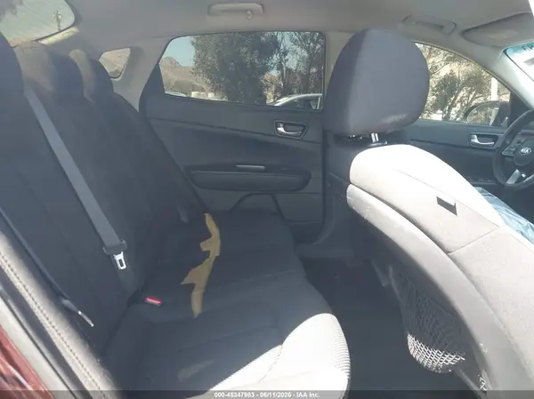 5XXGT4L32KG327505 2019 KIA OPTIMA - Image 8
