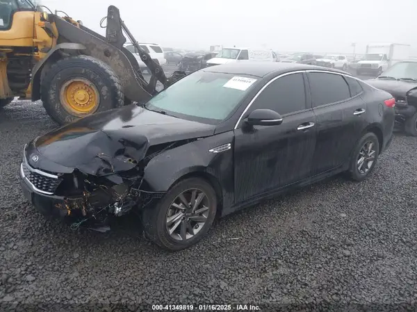 5XXGT4L32KG332672 2019 KIA OPTIMA - Image 2