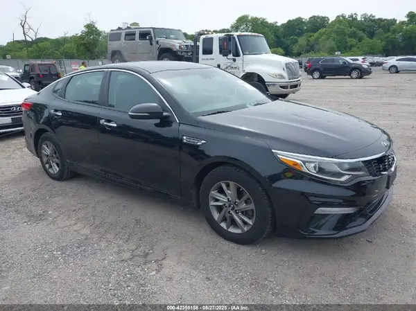 5XXGT4L32KG332719 2019 KIA OPTIMA - Image 1