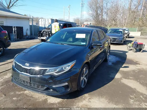 5XXGT4L32KG332798 2019 KIA OPTIMA - Image 2