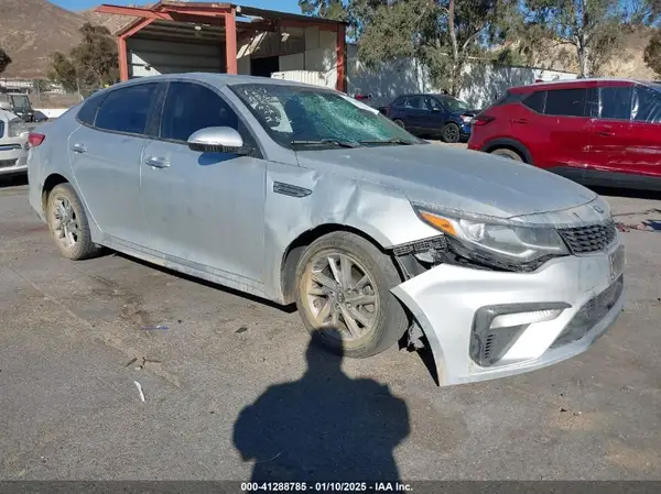 5XXGT4L32KG332882 2019 KIA OPTIMA - Image 1