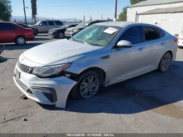 5XXGT4L32KG332882 2019 KIA OPTIMA - Image 2