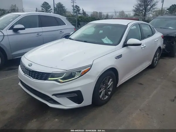 5XXGT4L32KG333823 2019 KIA OPTIMA - Image 2