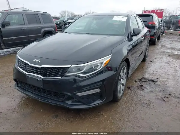 5XXGT4L32KG335328 2019 KIA OPTIMA - Image 2