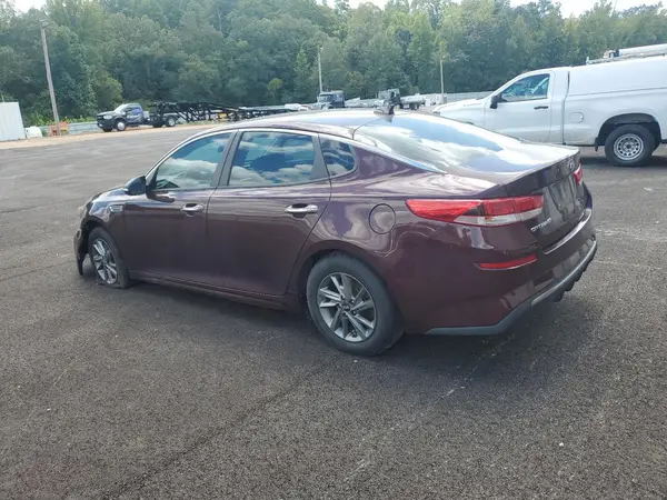 5XXGT4L32KG338228 2019 KIA OPTIMA - Image 2