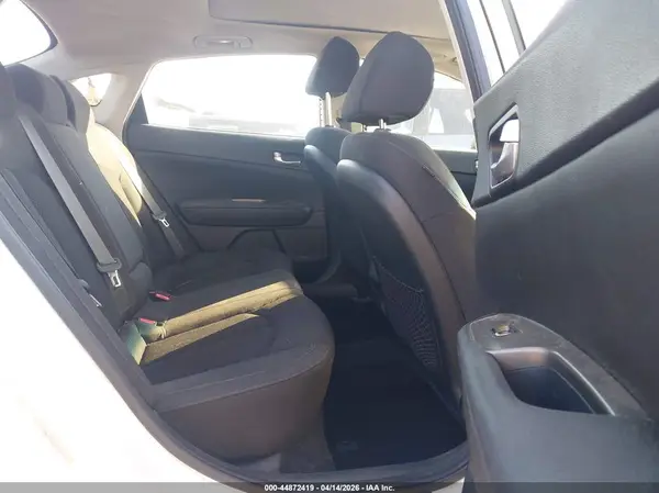 5XXGT4L32KG339654 2019 KIA OPTIMA - Image 8