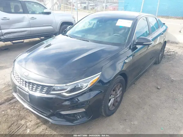 5XXGT4L32KG341369 2019 KIA OPTIMA - Image 2