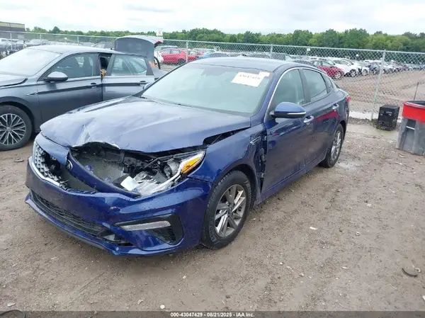 5XXGT4L32KG345583 2019 KIA OPTIMA - Image 2