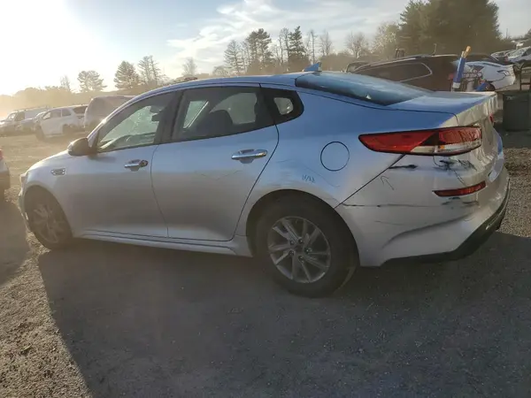 5XXGT4L32KG348855 2019 KIA OPTIMA - Image 2
