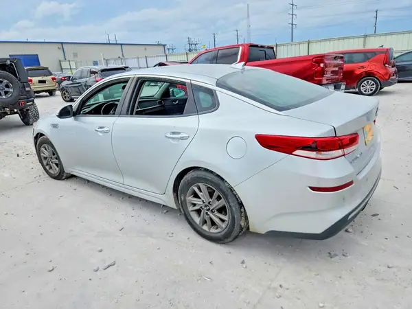 5XXGT4L32KG350279 2019 KIA OPTIMA - Image 2