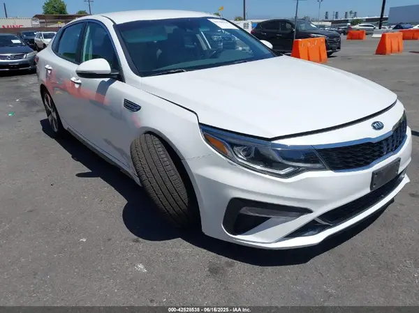 5XXGT4L32KG353490 2019 KIA OPTIMA - Image 1