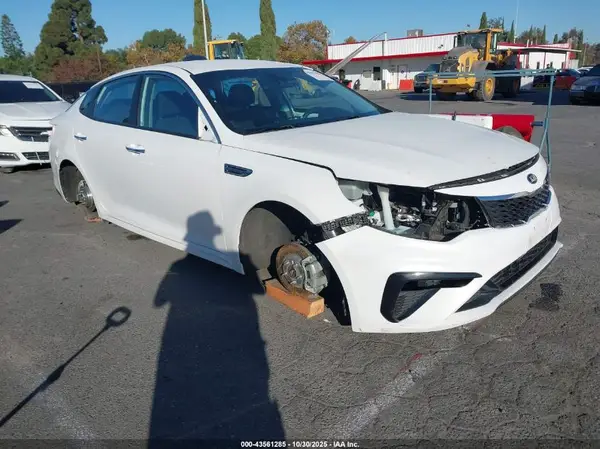 5XXGT4L32KG353859 2019 KIA OPTIMA - Image 1